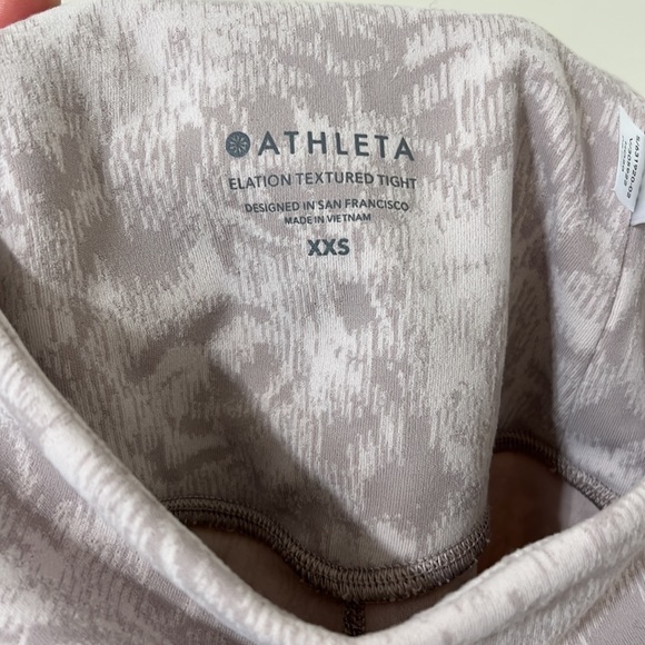 Athleta Elation Textured Tight Frosted Floral Velvety Pink/ Icelandic Mineral - Picture 9 of 11